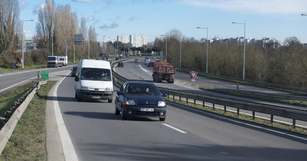 découvrez tout sur le bruit à pornic : sources, impacts et conseils pour profiter d'un séjour paisible dans cette charmante ville côtière. renseignez-vous sur les événements locaux et comment minimiser les nuisances sonores.